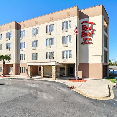 Red Roof Inn & Suites Fayetteville-Fort Bragg Eksteriør billede