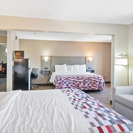 Red Roof Inn & Suites Fayetteville-Fort Bragg Eksteriør billede