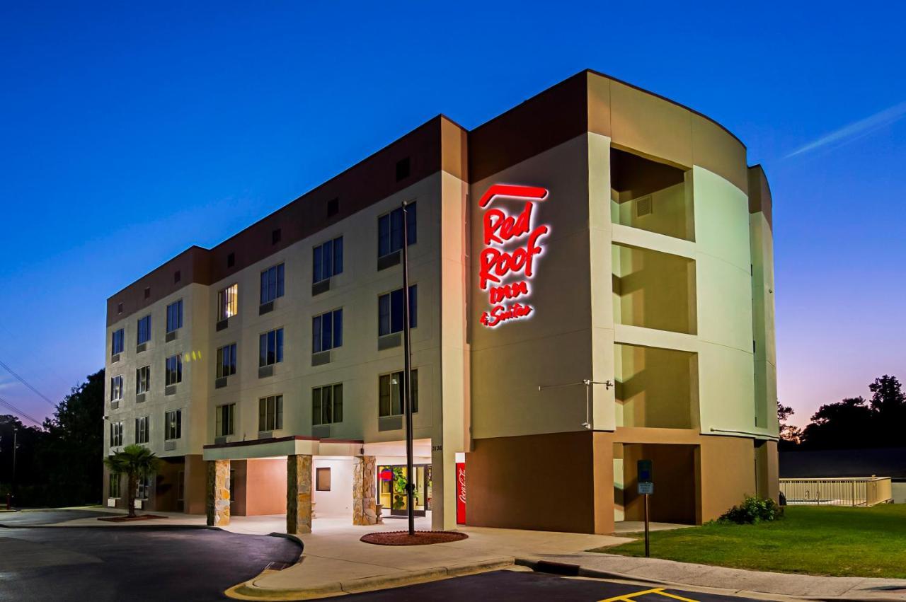 Red Roof Inn & Suites Fayetteville-Fort Bragg Eksteriør billede